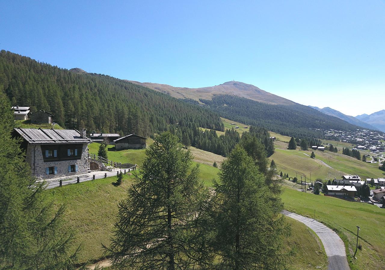 Chalet Charm Villa Livigno Bagian luar foto